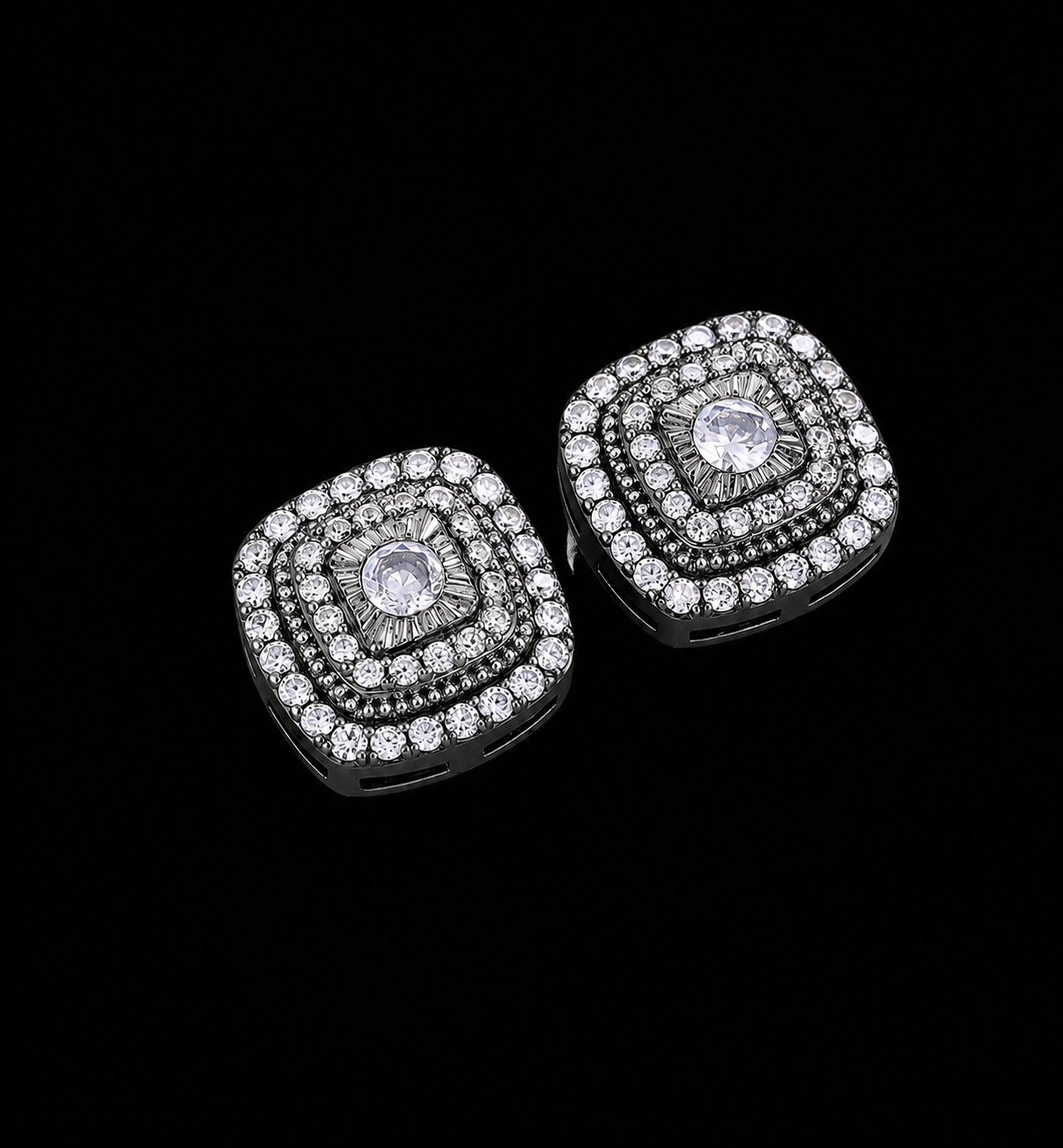 Luxe Diamant Stud Oorbellen – 11mm - Vierkant Design - MQ67144